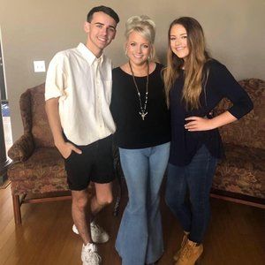 Meet your Posher, Christina